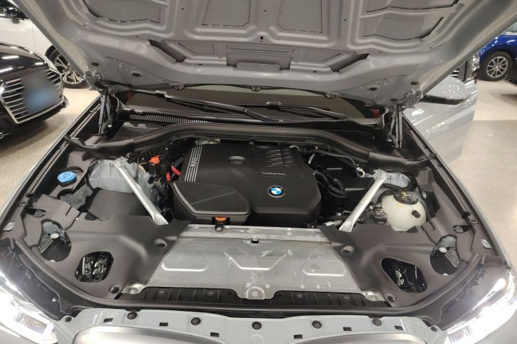 Used BMW X4 2022 xDrive 30i M Sport Package Engine Bay