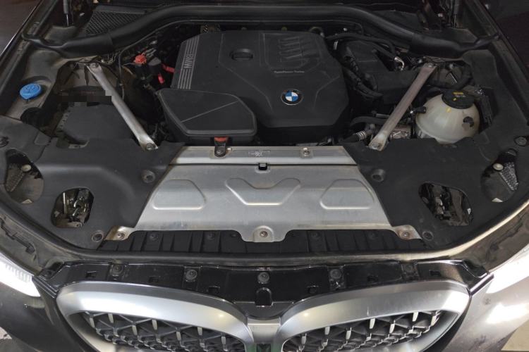 Used BMW X4 2022 xDrive 25i M Sport Package Engine Bay