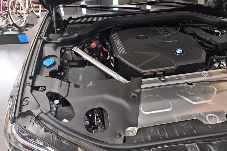 Used BMW X4 2022 xDrive 25i M Sport Package Engine Bay Right