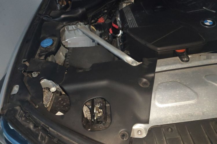 Used BMW X4 2022 xDrive 30i M Sport Package Engine Bay Right
