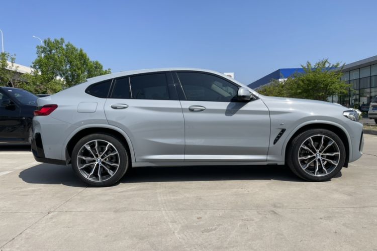 Used BMW X4 2022 xDrive 30i M Sport Package Exterior 6