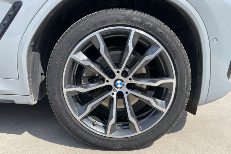 Used BMW X4 2022 xDrive 30i M Sport Package Exterior 9