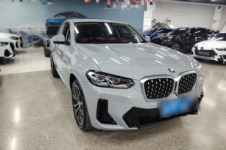 Used BMW X4 2022 xDrive 30i M Sport Package Front Right 45 Deg