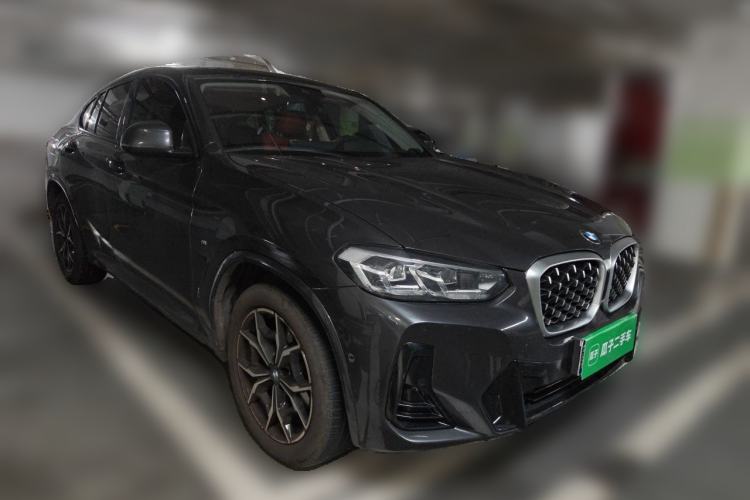 Used BMW X4 2022 xDrive 25i M Sport Package Front Right 45 Deg