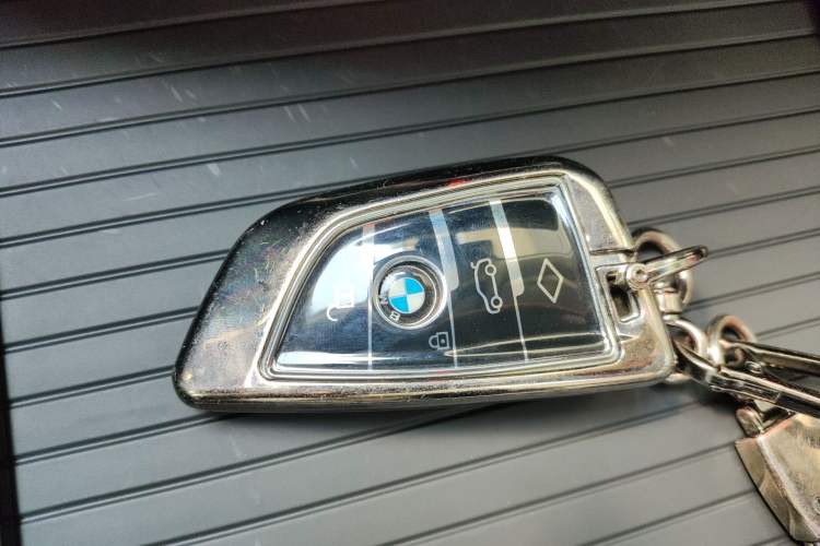 Used BMW X4 2022 xDrive 30i M Sport Package Interior 1