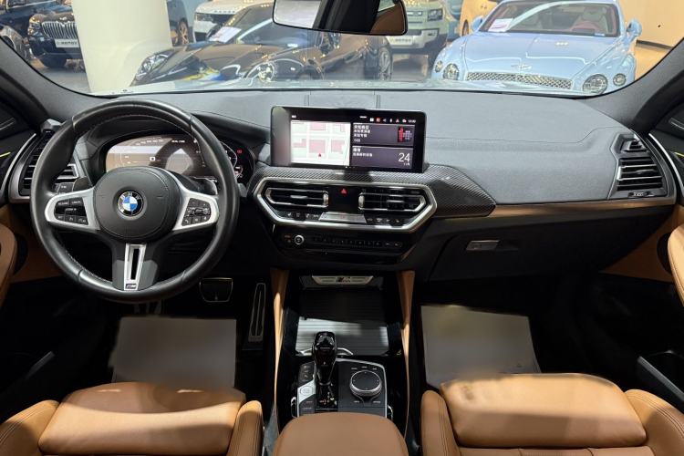 Used BMW X4 2022 M40i Interior 1