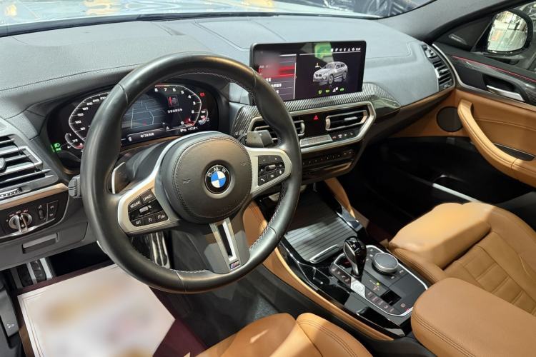 Used BMW X4 2022 M40i Interior 2