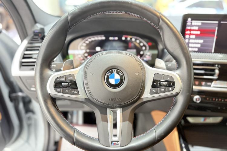 Used BMW X4 2022 M40i Interior 3