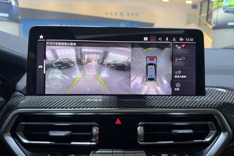 Used BMW X4 2022 M40i Interior 4