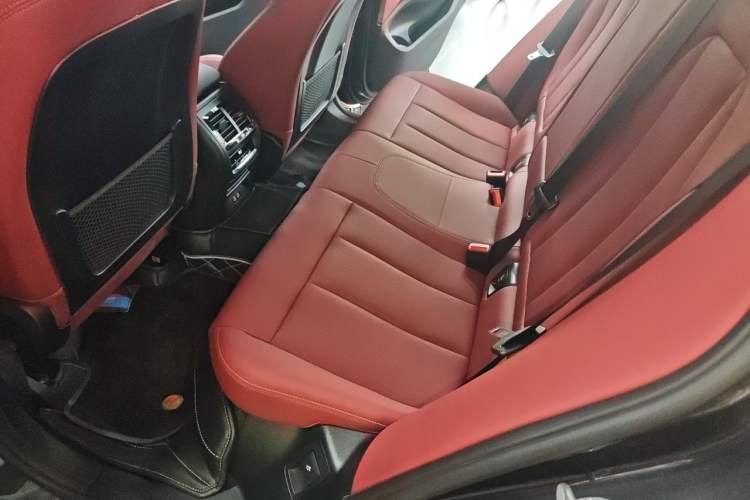 Used BMW X4 2022 xDrive 25i M Sport Package Left Rear Seat