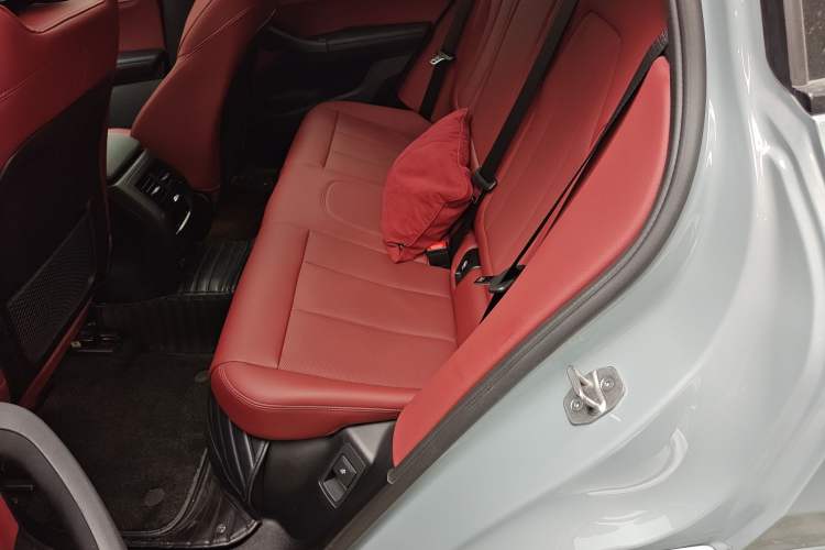 Used BMW X4 2022 xDrive 30i M Sport Package Left Rear Seat