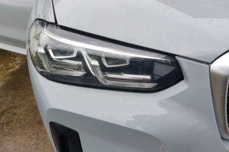 Used BMW X4  Right Front Headlight