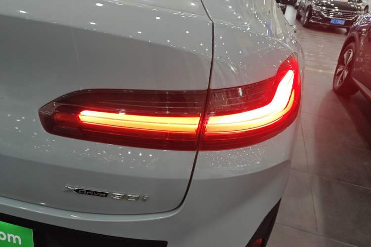 Used BMW X4 2022 xDrive 30i M Sport Package Right Rear Taillight