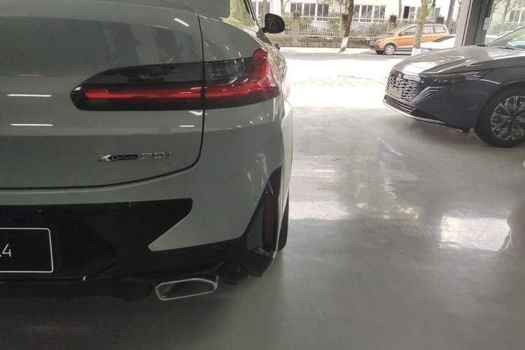Used BMW X4 2022 xDrive 30i M Sport Package Right Rear Taillight