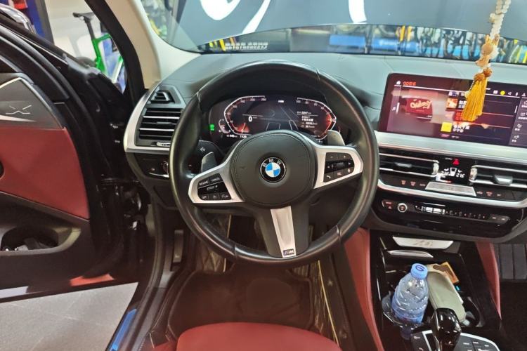 Used BMW X4 2022 xDrive 25i M Sport Package Steering Wheel
