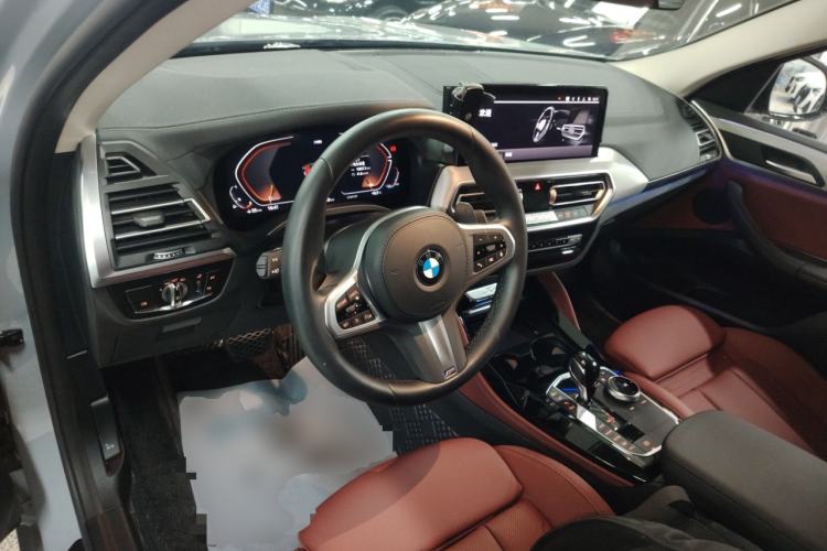Used BMW X4 2022 xDrive 30i M Sport Package Steering Wheel
