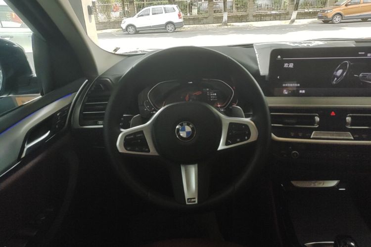 Used BMW X4 2022 xDrive 30i M Sport Package Steering Wheel