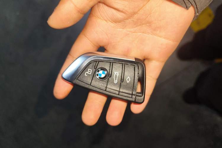 Used BMW X4 2022 xDrive 30i M Sport Package Vehicle Key
