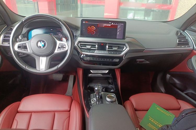 Used BMW X4 2022 Restyled xDrive 30i M Sport Night Edition Package Center Console