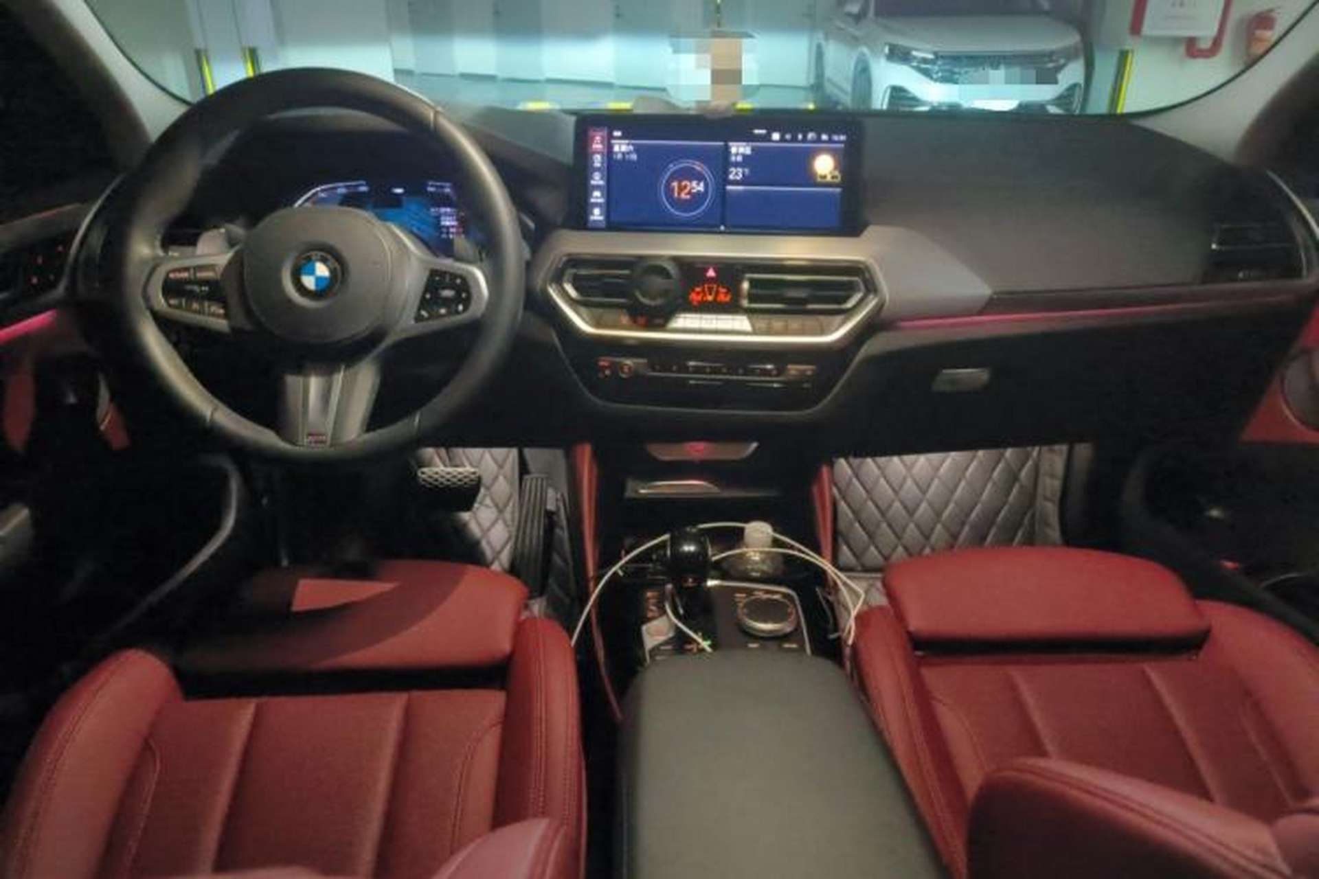 Used BMW X4 2022 xDrive 30i M Sport Package Center Console
