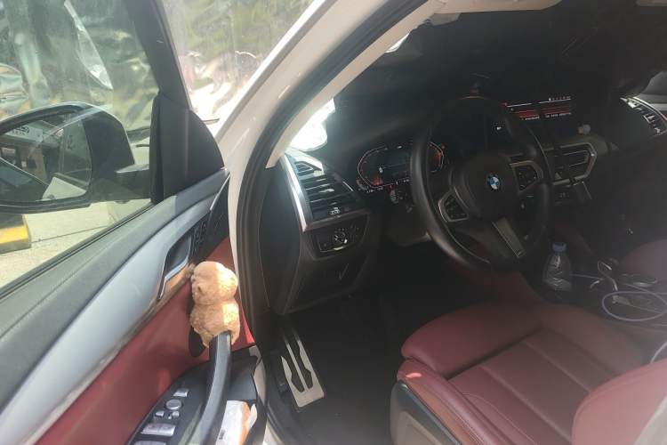 Used BMW X4 2022 xDrive 25i M Sport Package Driver Seat
