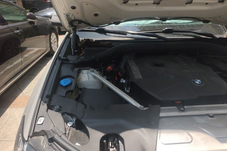 Used BMW X4 2022 xDrive 25i M Sport Package Engine Bay Right