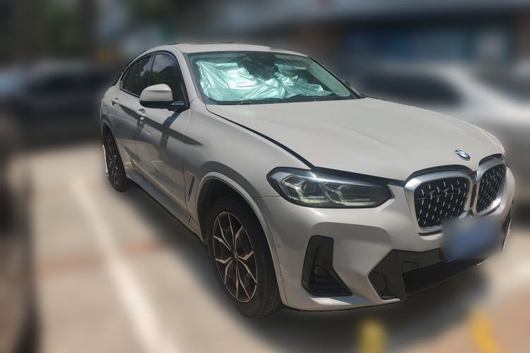 Used BMW X4 2022 xDrive 25i M Sport Package Front Right 45 Deg