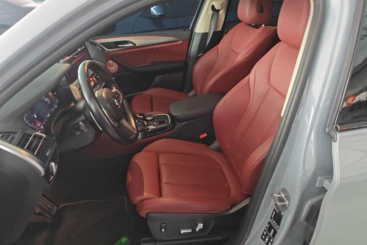 Used BMW X4 2022 xDrive 30i M Sport Package Left Front Seat