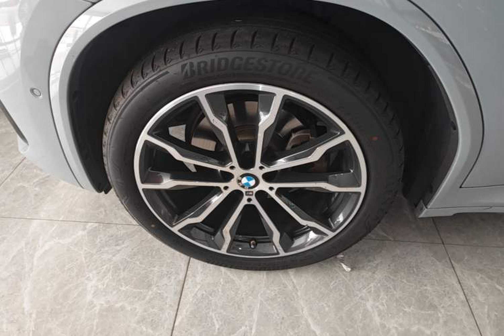 Used BMW X4 2022 xDrive 30i M Sport Package Left Front Wheel Hub