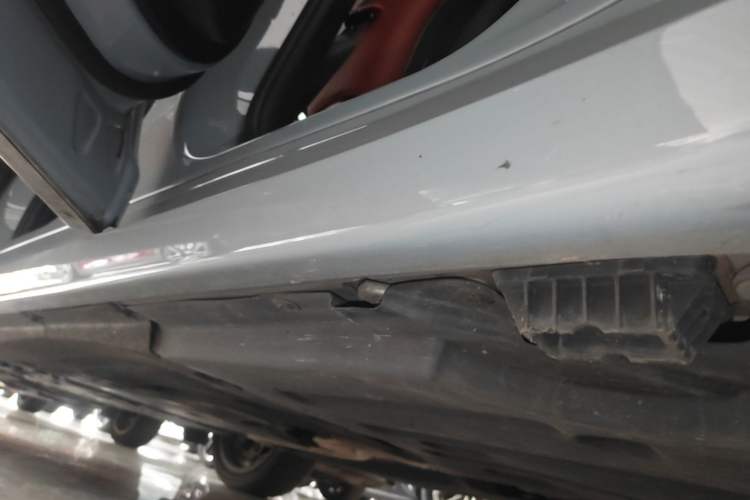 Used BMW X4 2022 xDrive 30i M Sport Package Left Side Sill