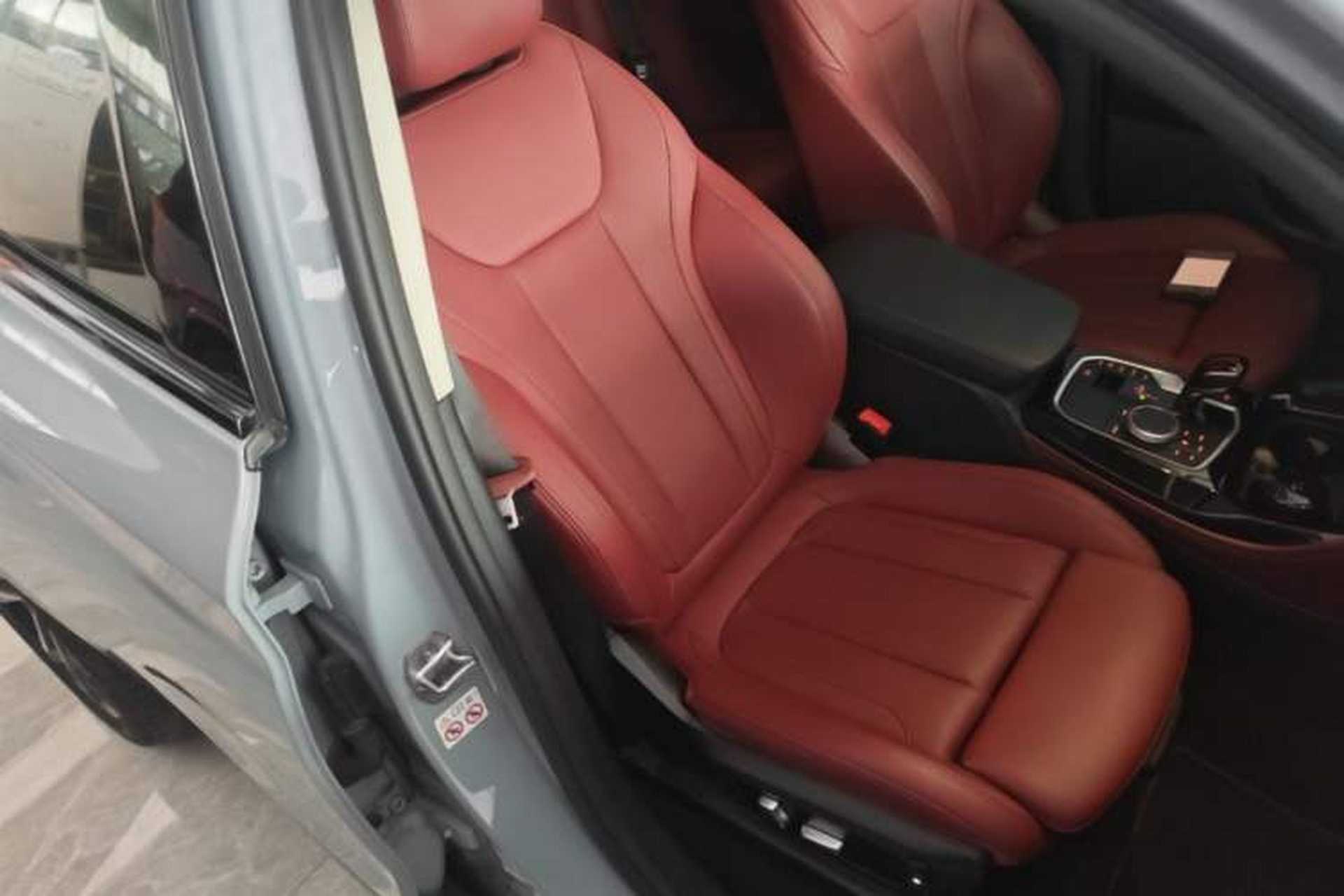 Used BMW X4 2022 xDrive 30i M Sport Package Right Front Seat