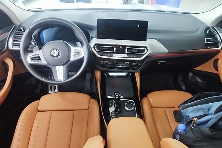 Used BMW X4 2022 xDrive 25i M Sport Package Center Console