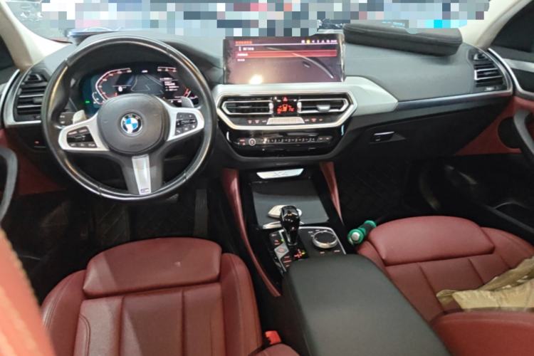 Used BMW X4 2022 xDrive 25i M Sport Package Center Console