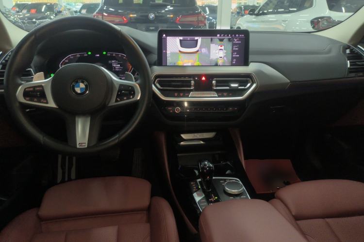 Used BMW X4 2022 xDrive 30i M Sport Package Center Console