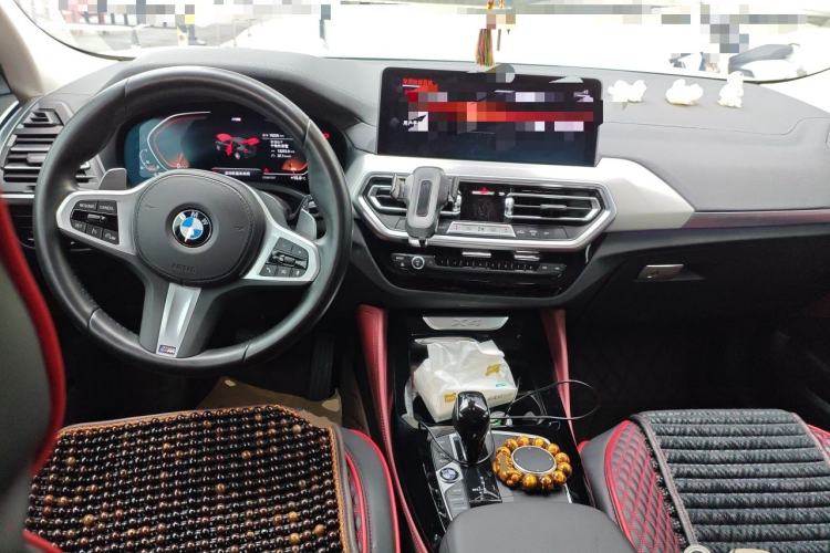 Used BMW X4 2022 xDrive 25i M Sport Package Center Console