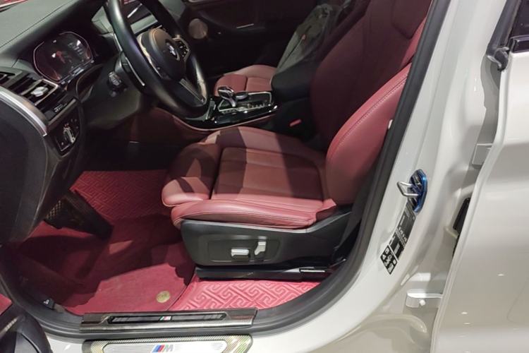 Used BMW X4 2022 xDrive 30i M Sport Package Driver Seat