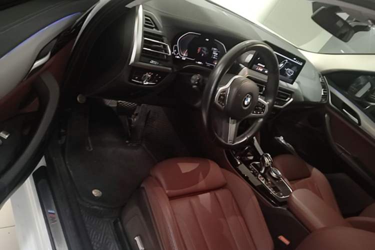 Used BMW X4 2022 xDrive 30i M Sport Package Driver Seat