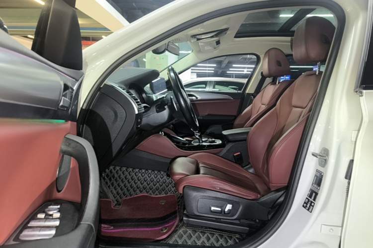 Used BMW X4 2022 xDrive 25i M Sport Package Driver Seat