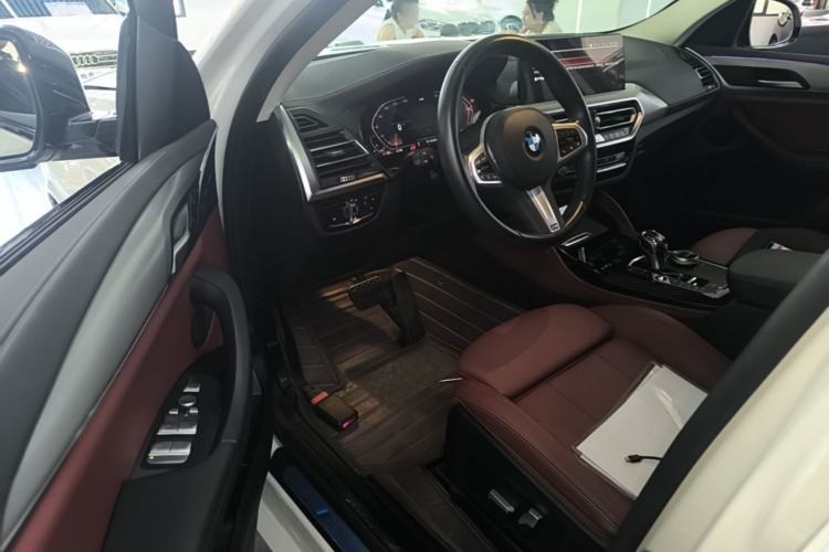 Used BMW X4 2022 xDrive 25i M Sport Package Driver Seat