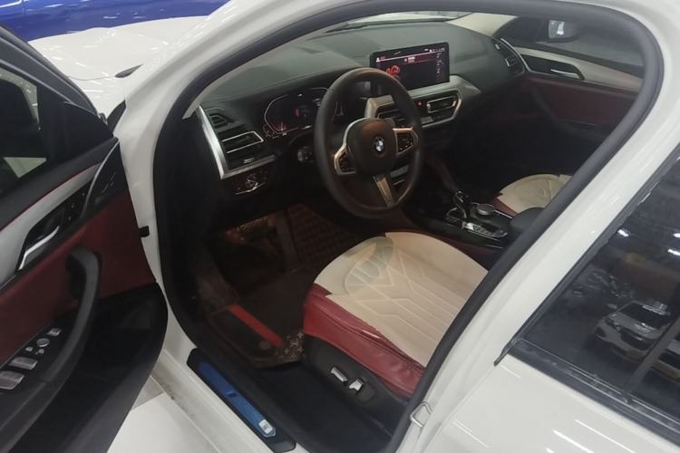 Used BMW X4 2022 xDrive 25i M Sport Package Driver Seat