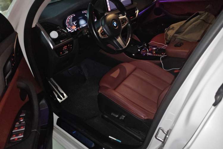 Used BMW X4 2022 xDrive 30i M Sport Package Driver Seat