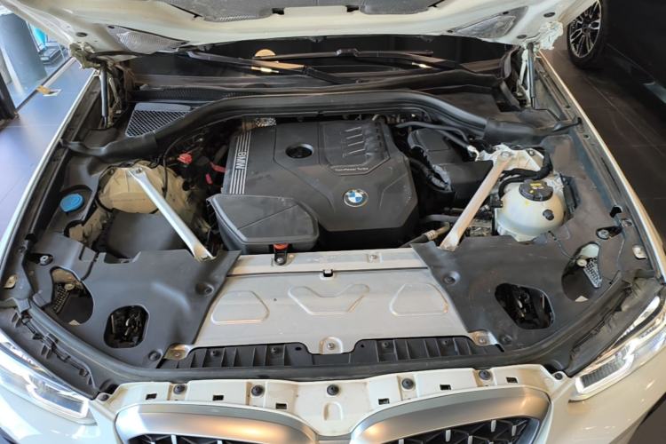 Used BMW X4 2022 xDrive 25i M Sport Package Engine Bay