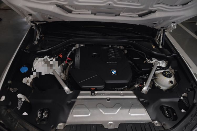 Used BMW X4 2022 xDrive 25i M Sport Package Engine Bay