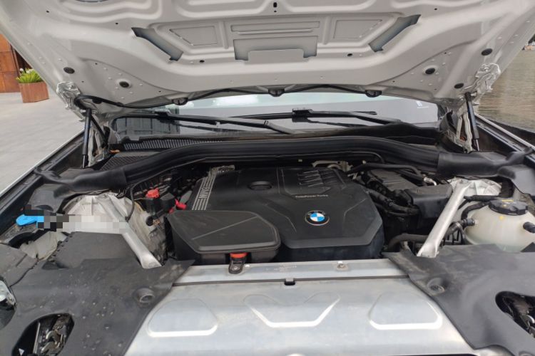 Used BMW X4 2022 xDrive 25i M Sport Package Engine Bay