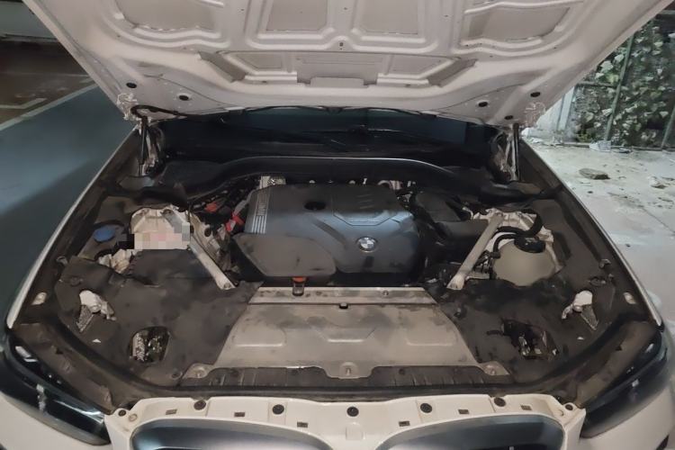 Used BMW X4 2022 xDrive 25i M Sport Package Engine Bay