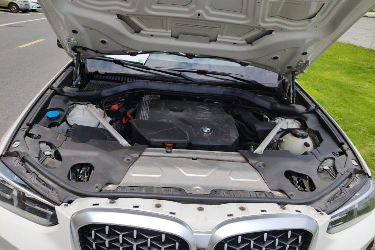 Used BMW X4 2022 xDrive 25i M Sport Package Engine Bay