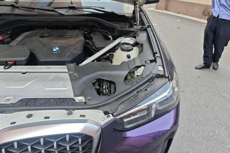 Used BMW X4 2022 xDrive 25i M Sport Package Engine Bay Left