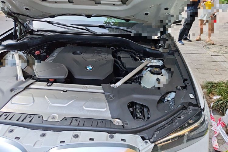 Used BMW X4 2022 xDrive 25i M Sport Package Engine Bay Left
