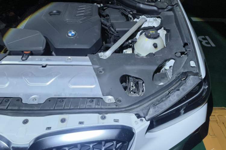 Used BMW X4 2022 xDrive 25i M Sport Package Engine Bay Left