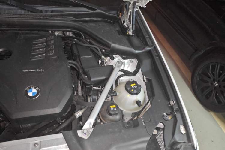 Used BMW X4 2022 xDrive 30i M Sport Package Engine Bay Left